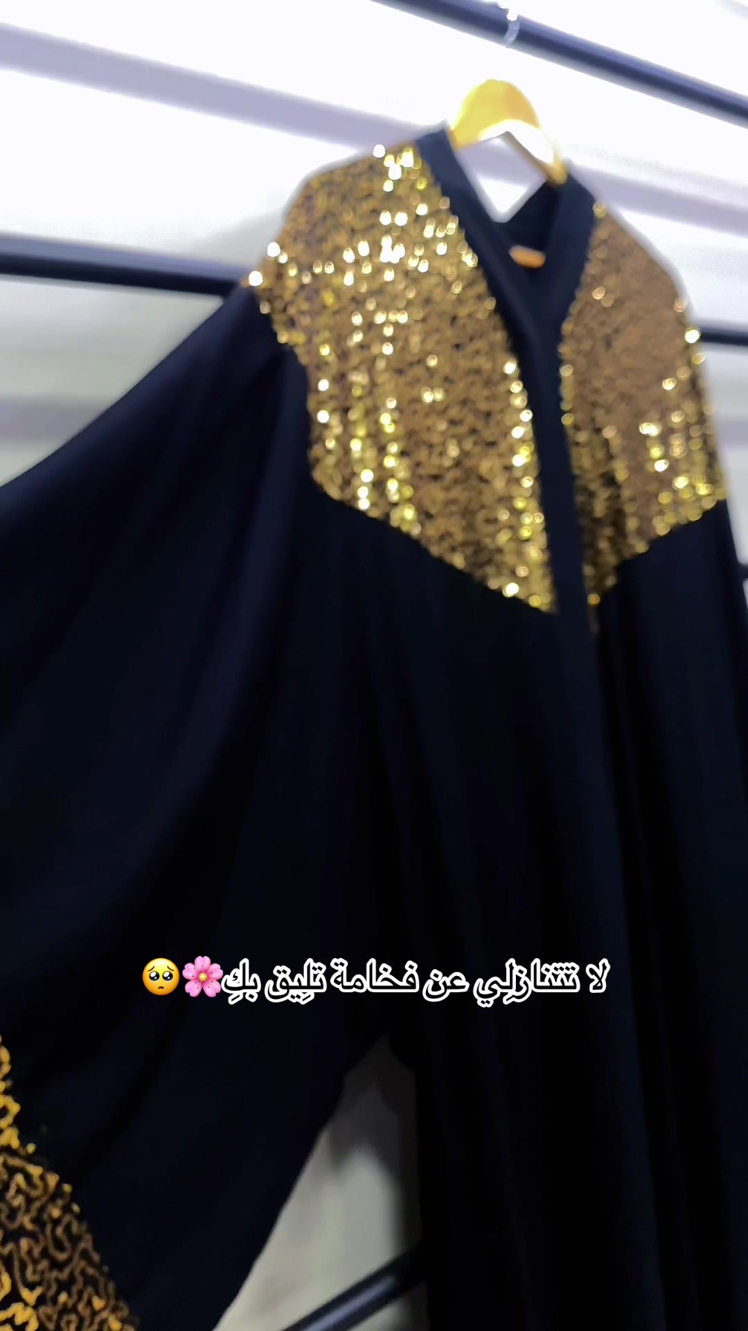 @baahra_