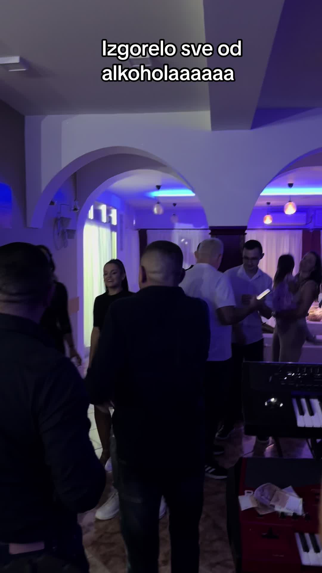 @Simović, Jovana🎻