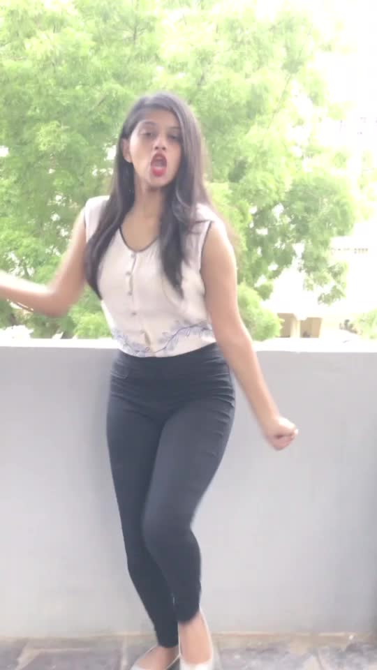 @pravallika_nalluri