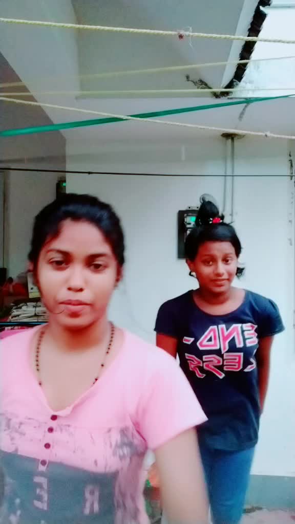 @Devika_deChuzzzz