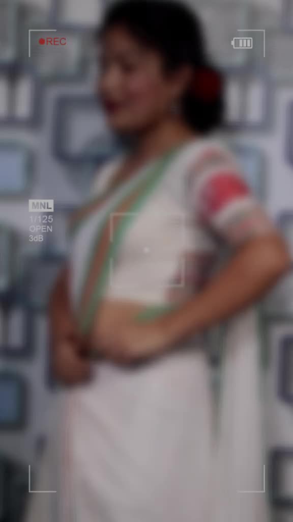 @ধেমাজিৰে ছোৱালী