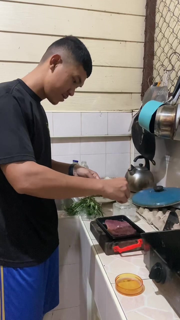 @Adamsvrg. ⚡️