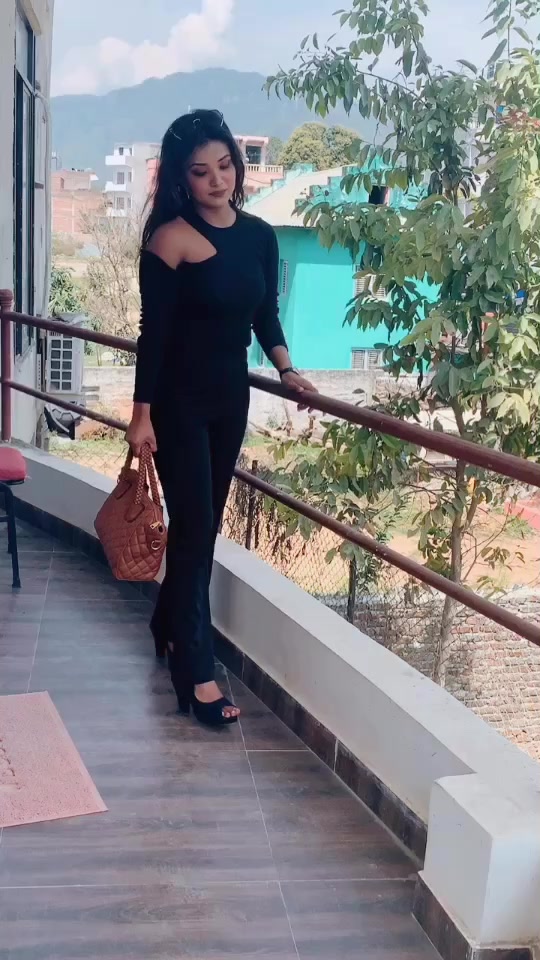@Ayushma thapa✈️