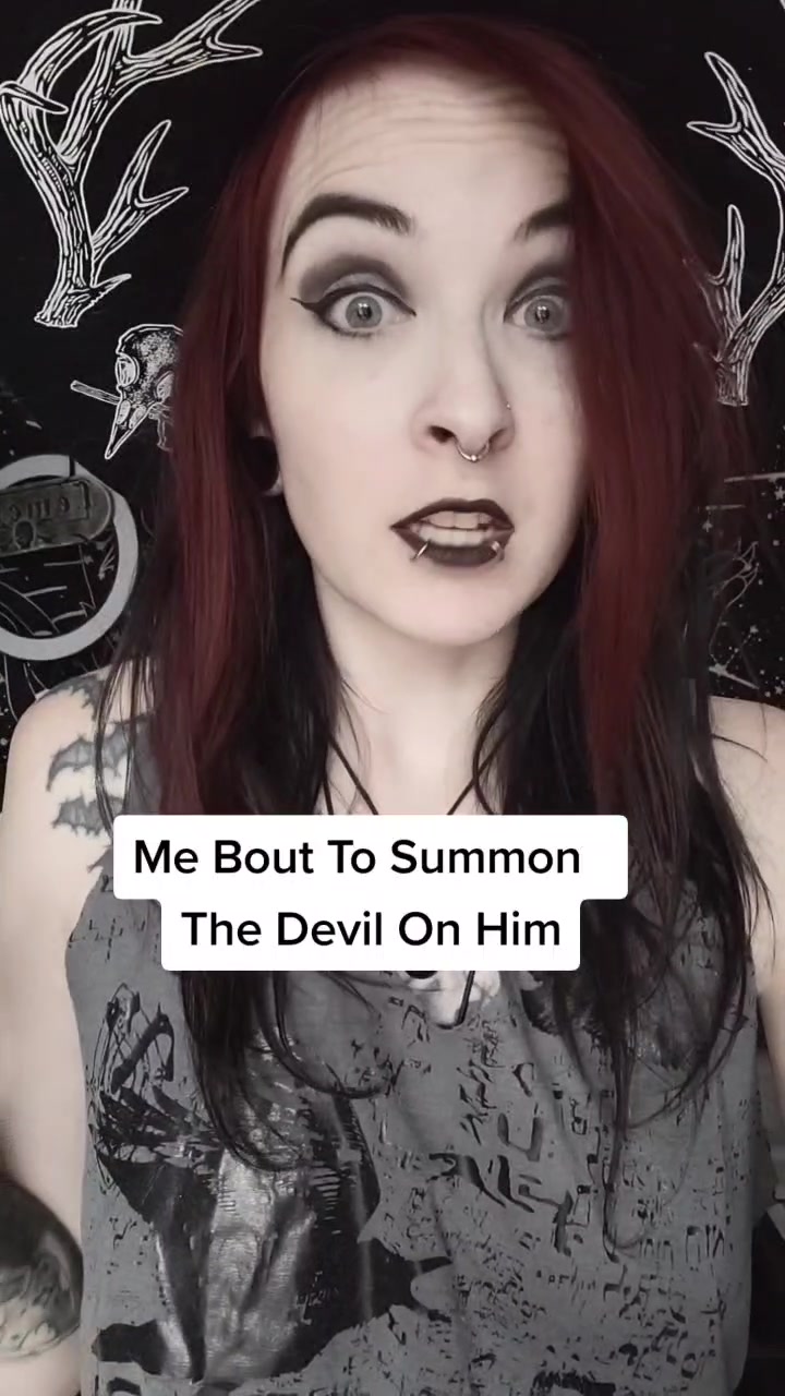 @TheMorbidQueen