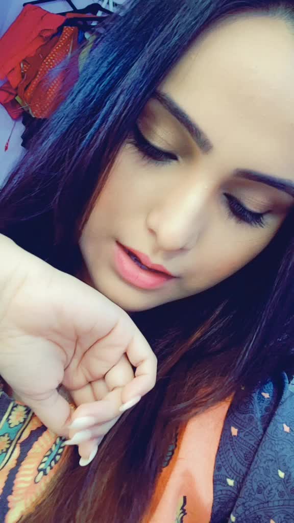 @Aliya Naaz