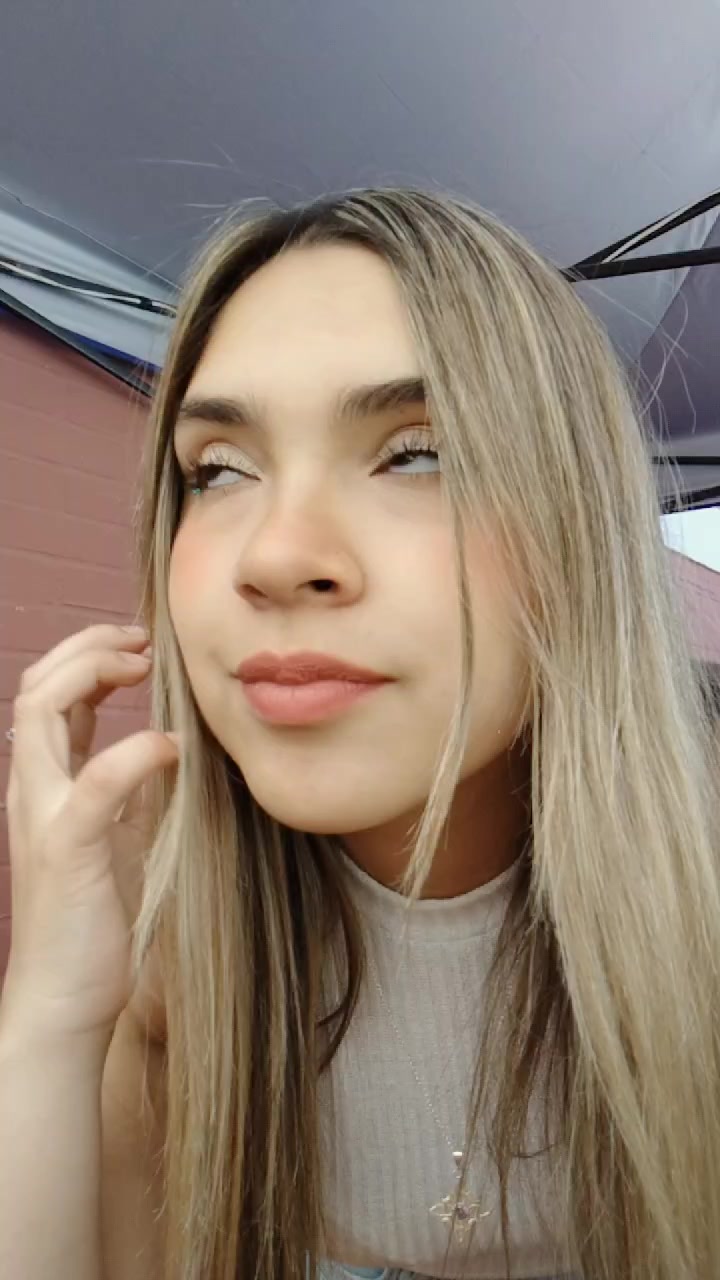 @Isidora