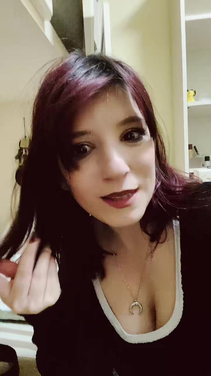 @Miriam_Trish