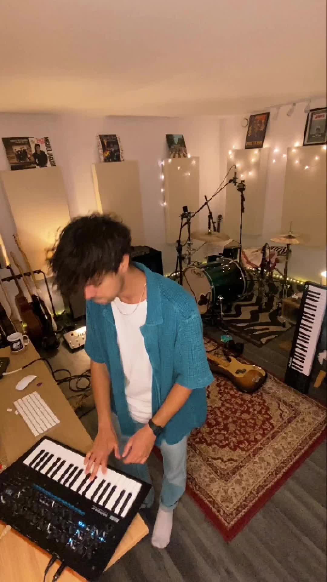 @louis_takooree