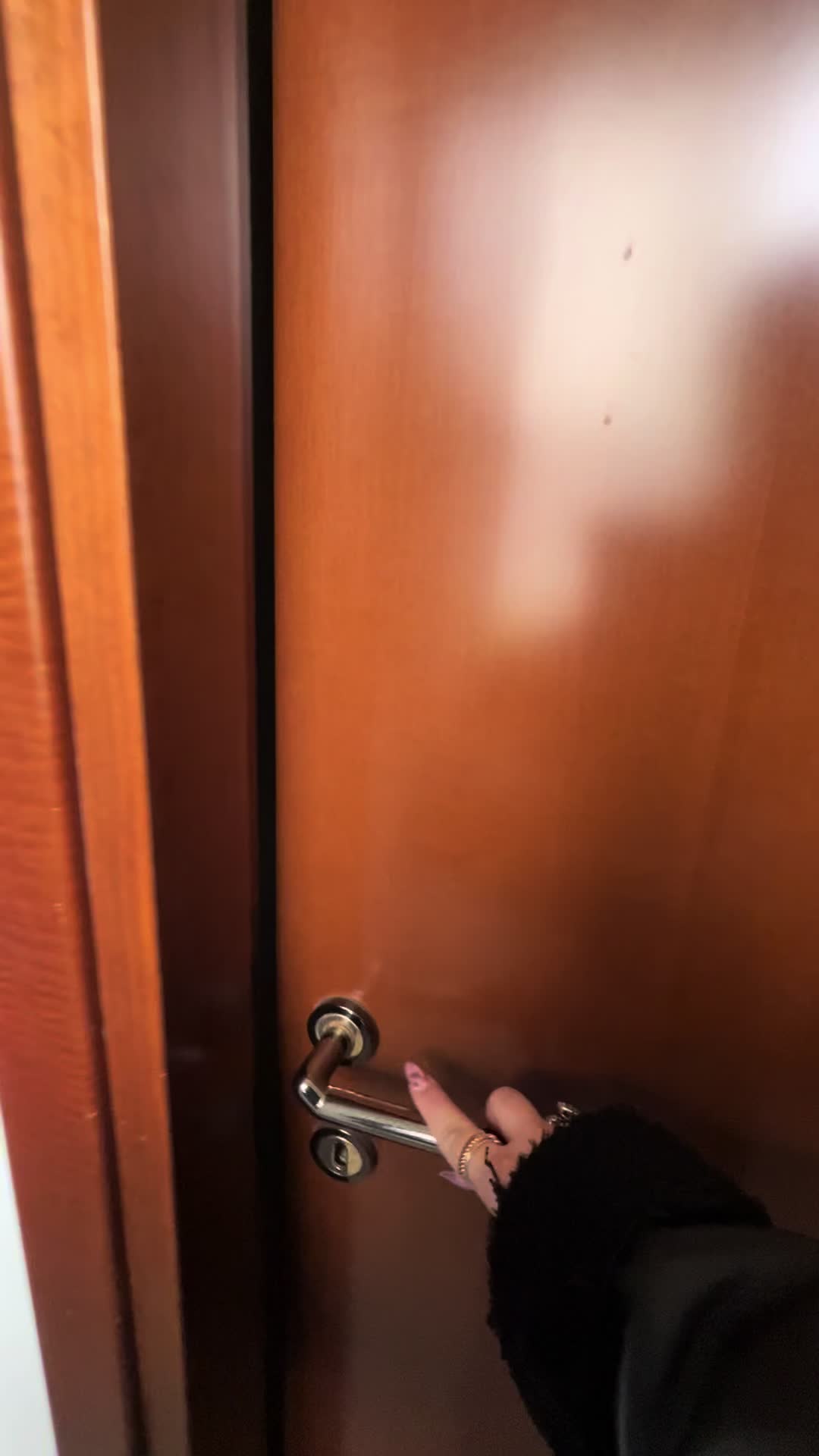 @m o n n y 🦥