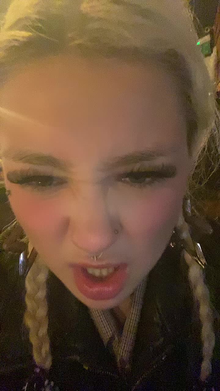 @BrokeButPosh