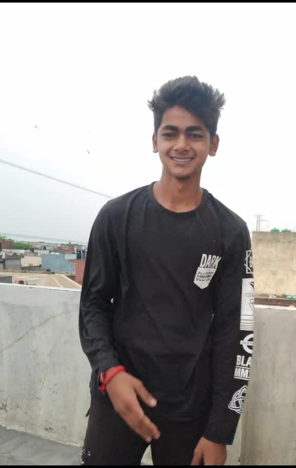 @Gymnast Laksh🤪