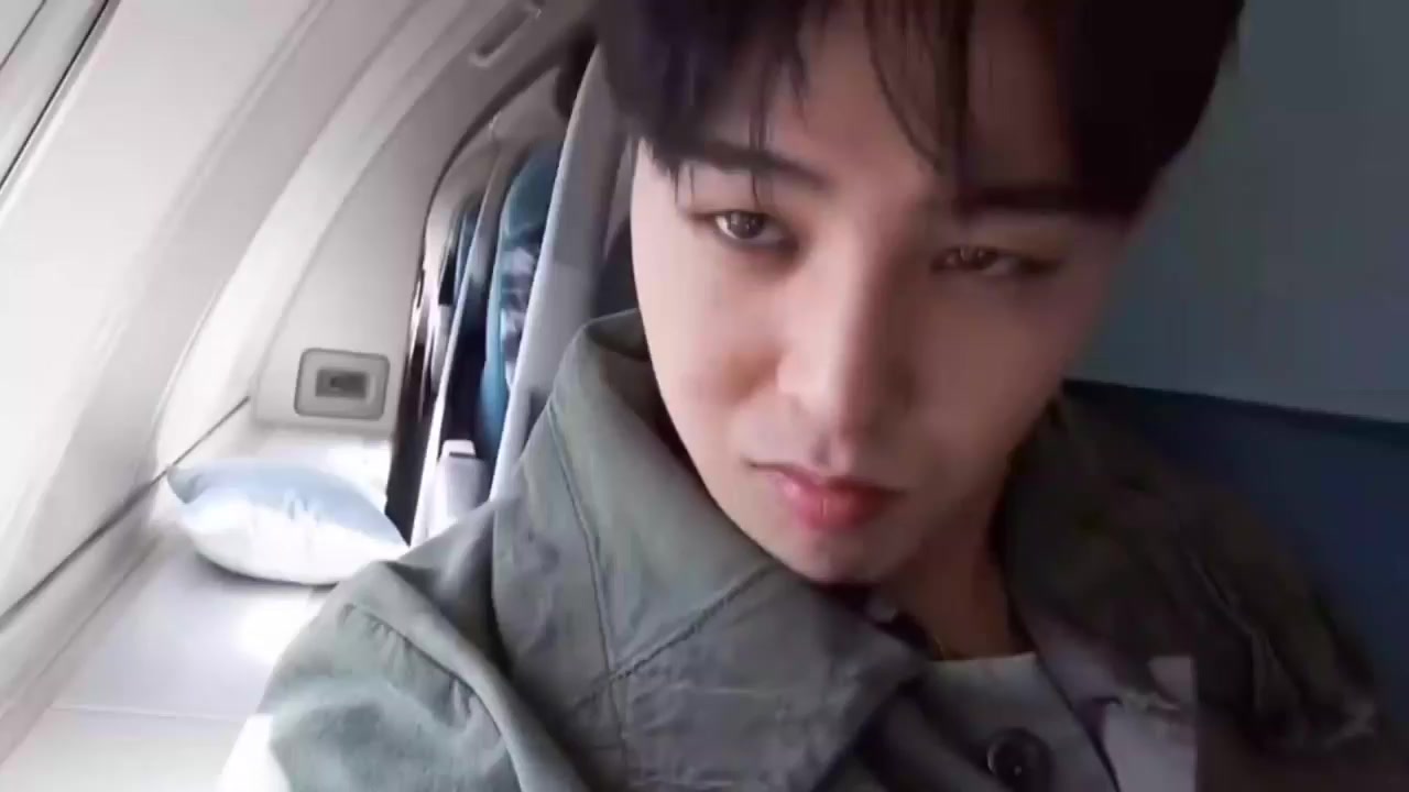 @jiyong my first love love ya