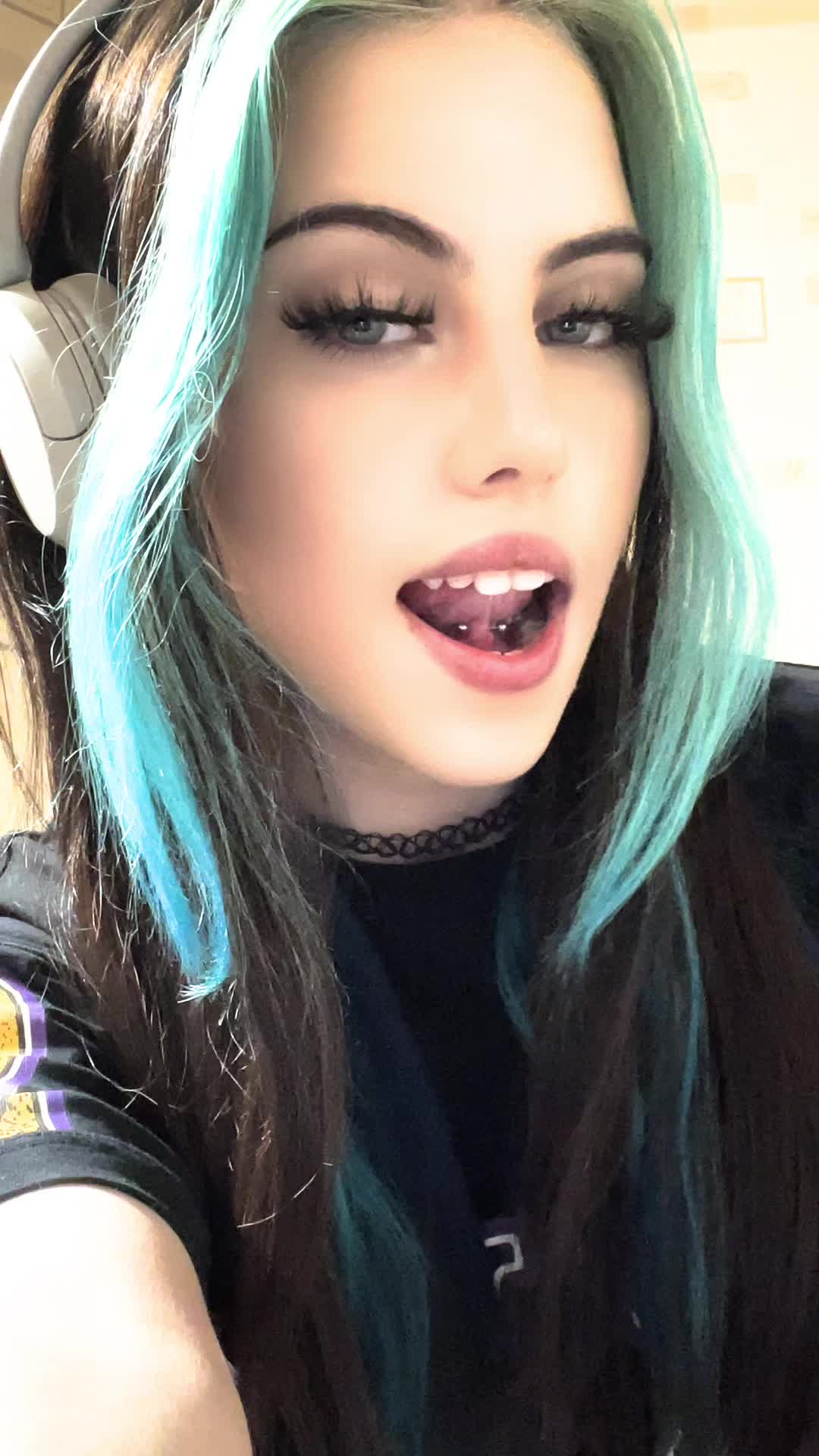 @Katie 🖤