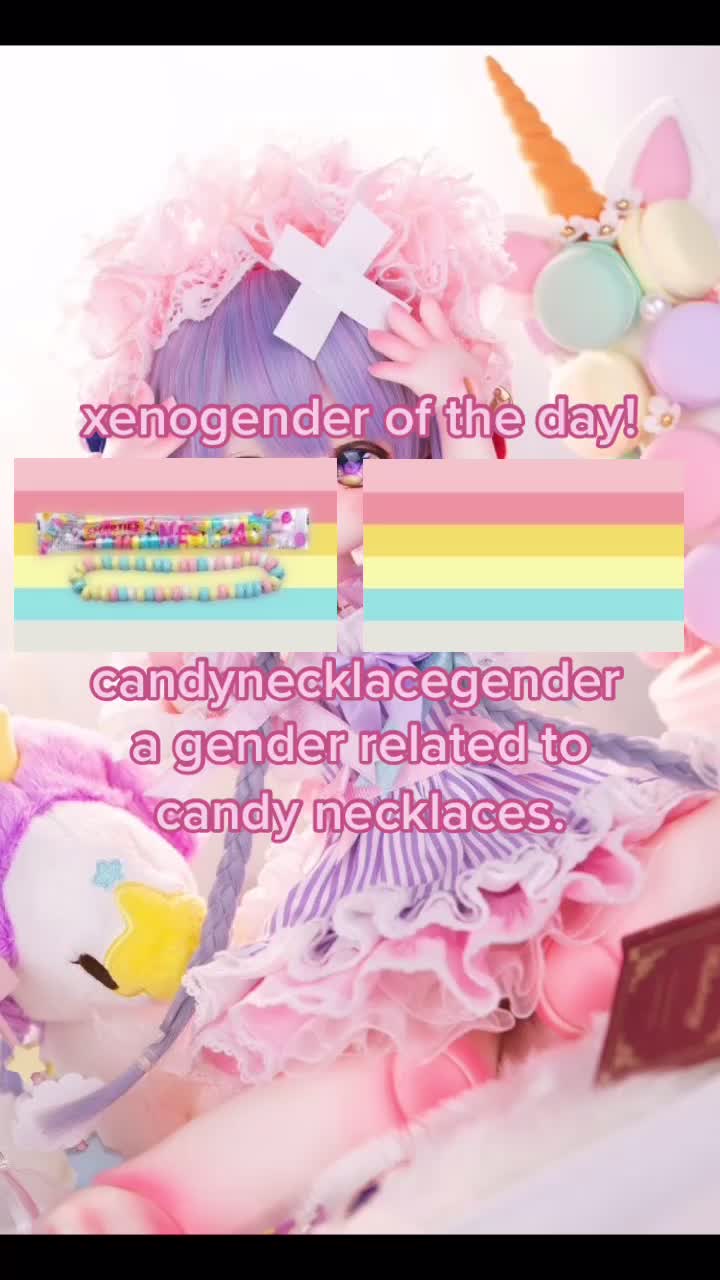 @>―(〃°ω°〃)-♡→
