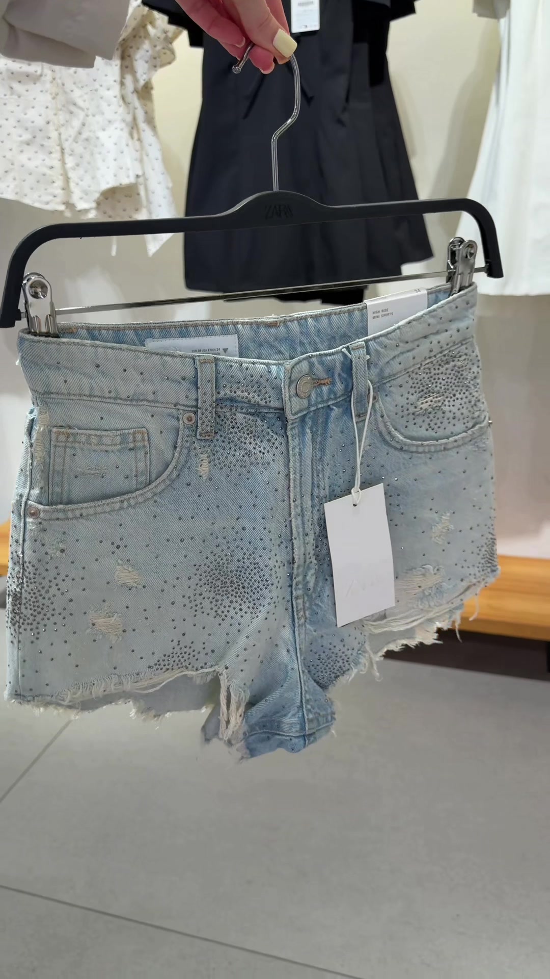 @shoppingdiary._