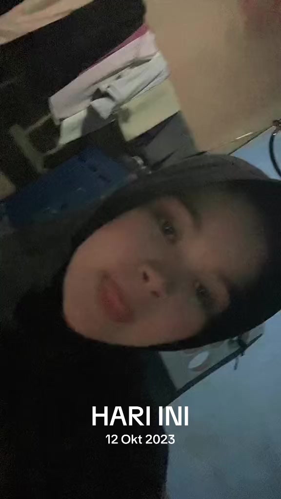 @Nisaa18