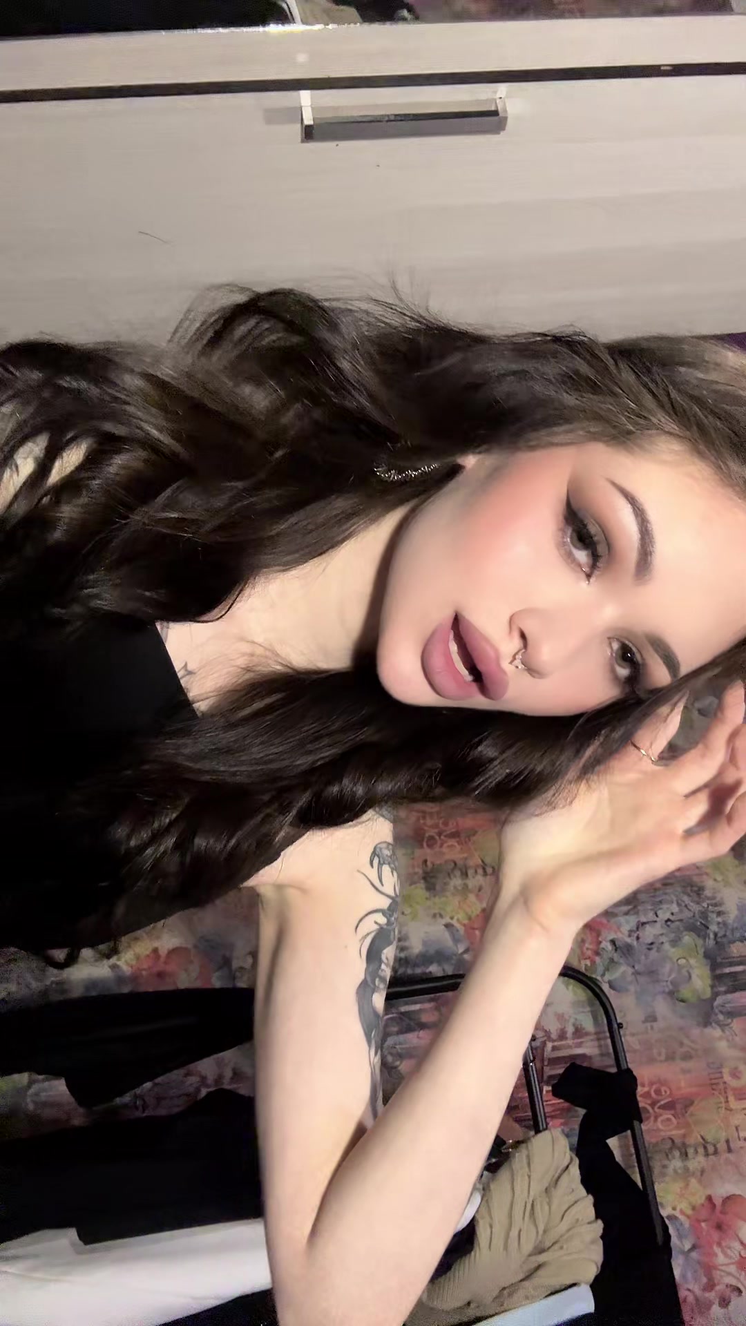 @Валерия