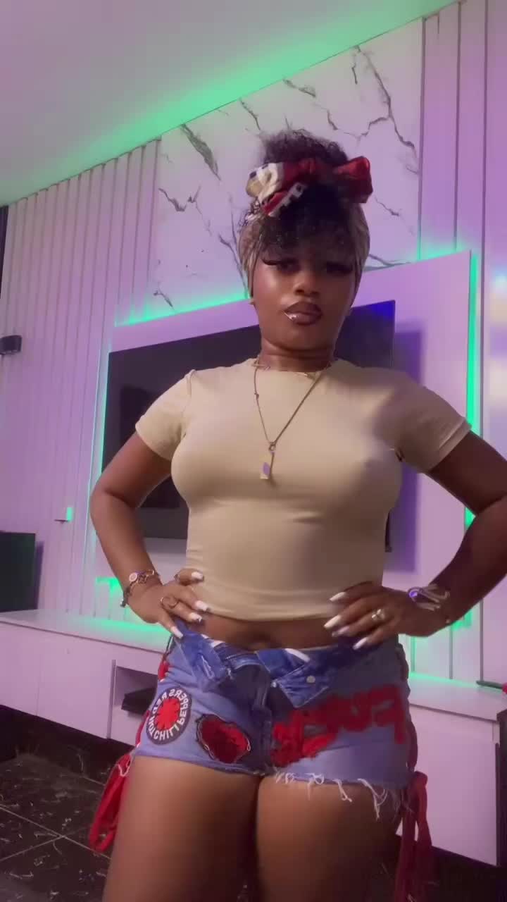 @Sexy cherry 🍒