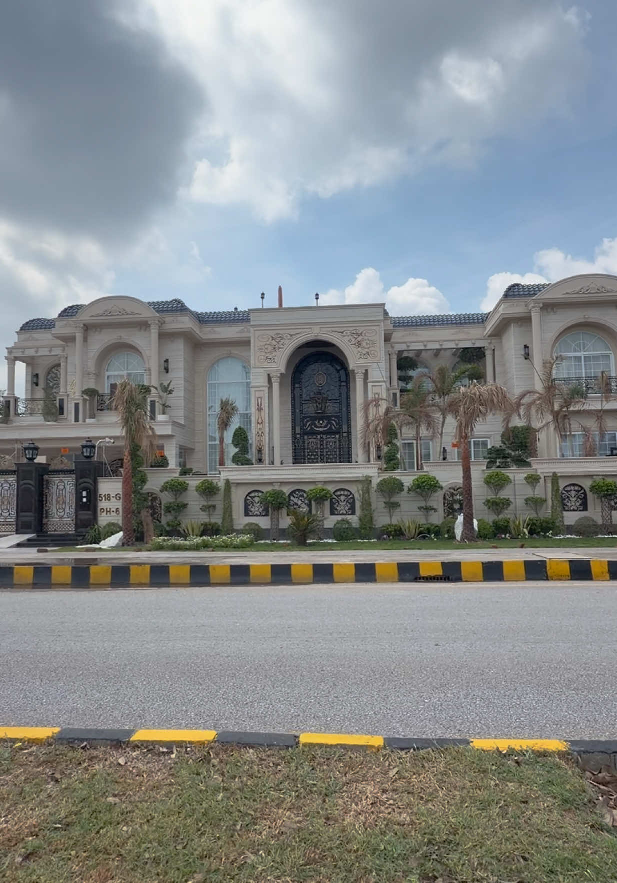@(GRAND LIVING) USAMA GROUPS”