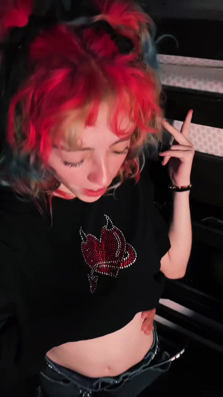 @️