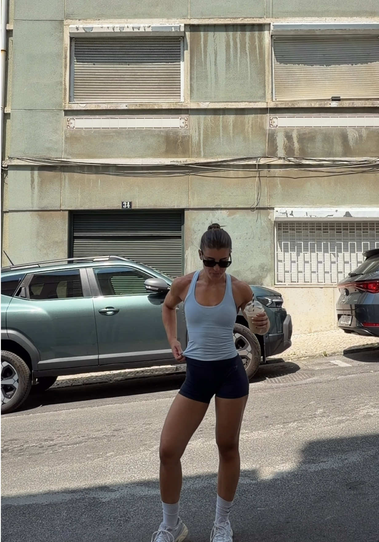 @leonimariex