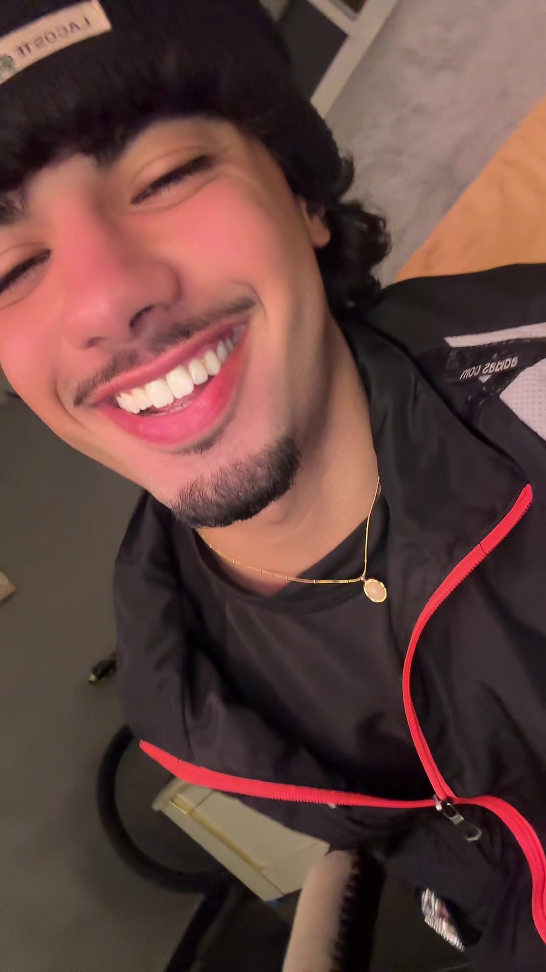 @Simoooox