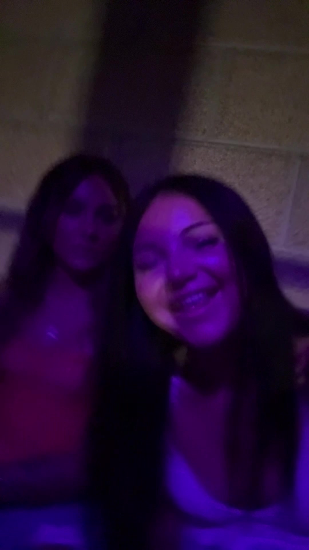 @leannalucidispams