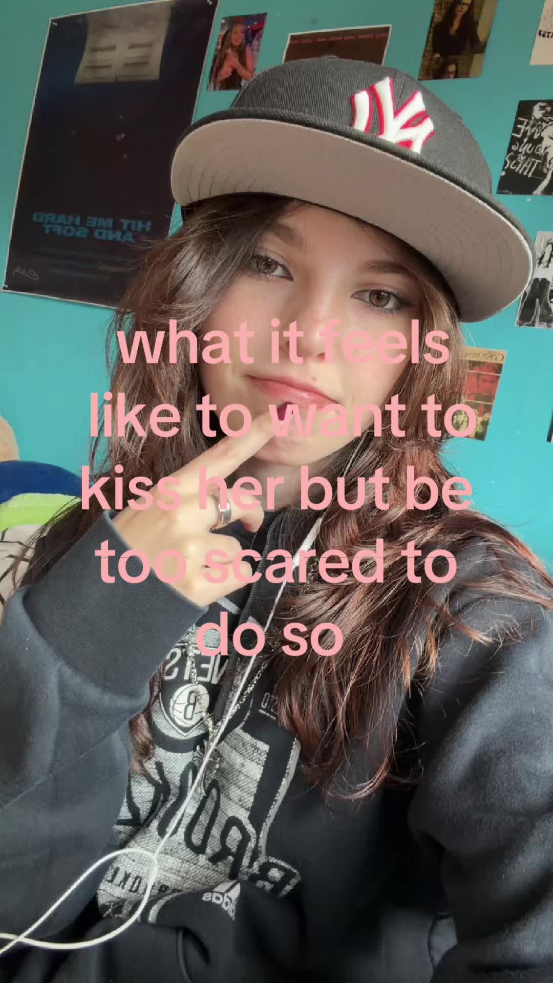 @𝒯𝒶𝓂𝒾🦝🛹🎸