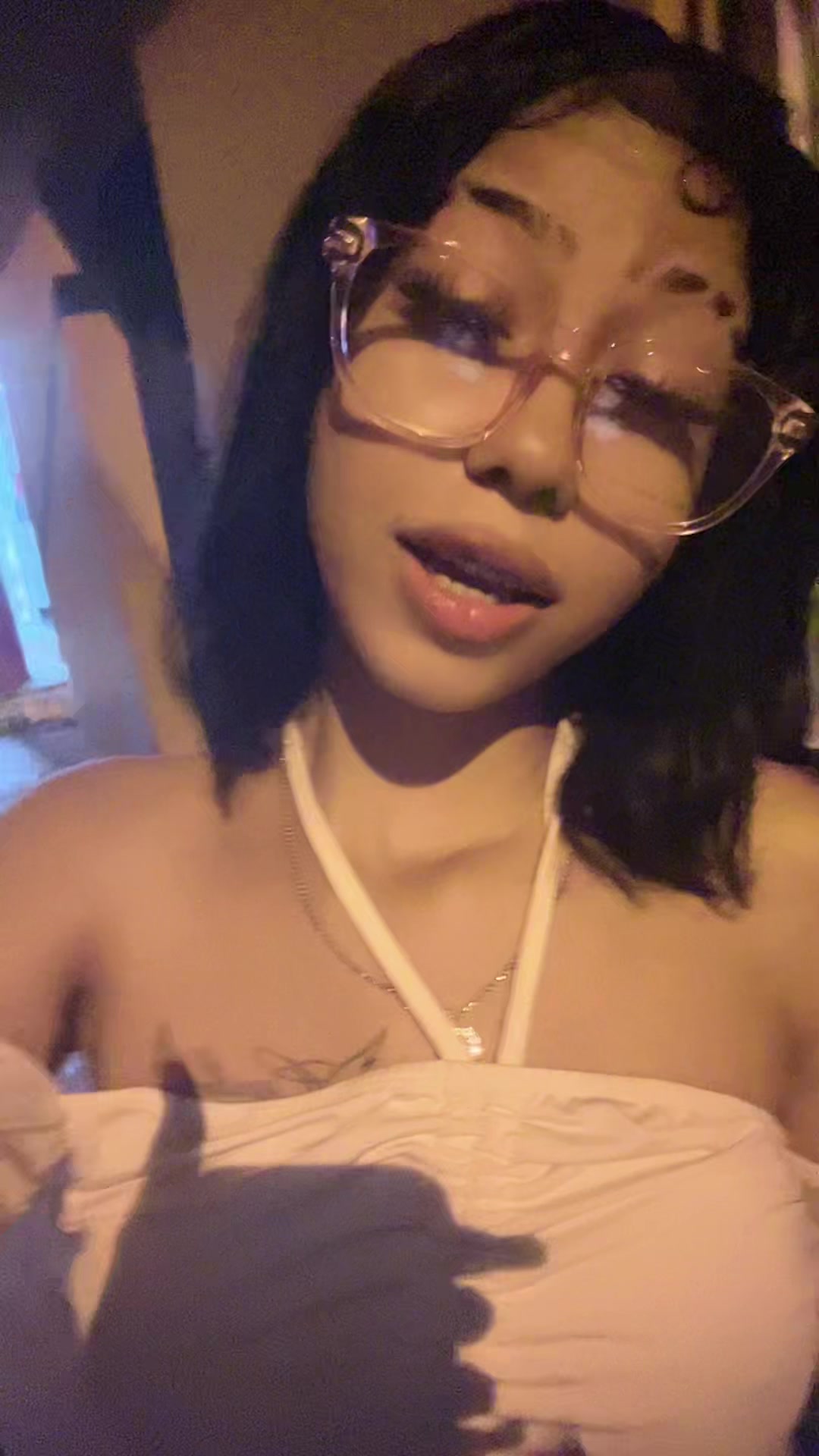 @crymiamor_