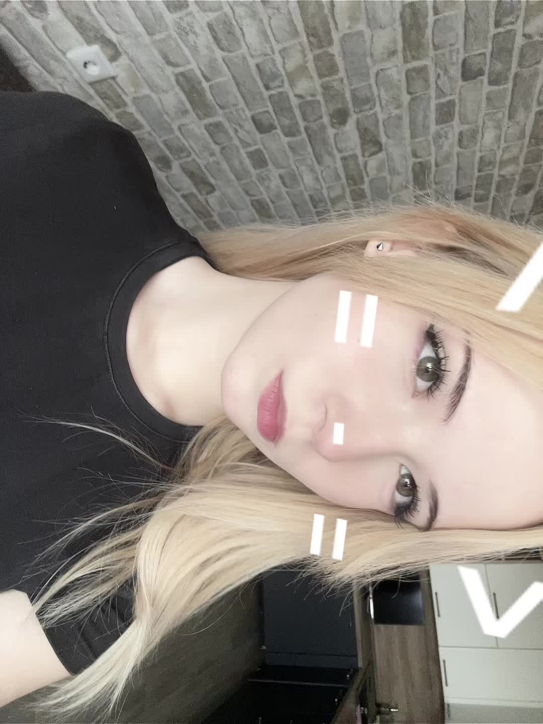 @бледная