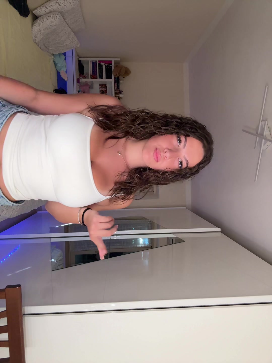 @𝓘𝓼𝓪💸