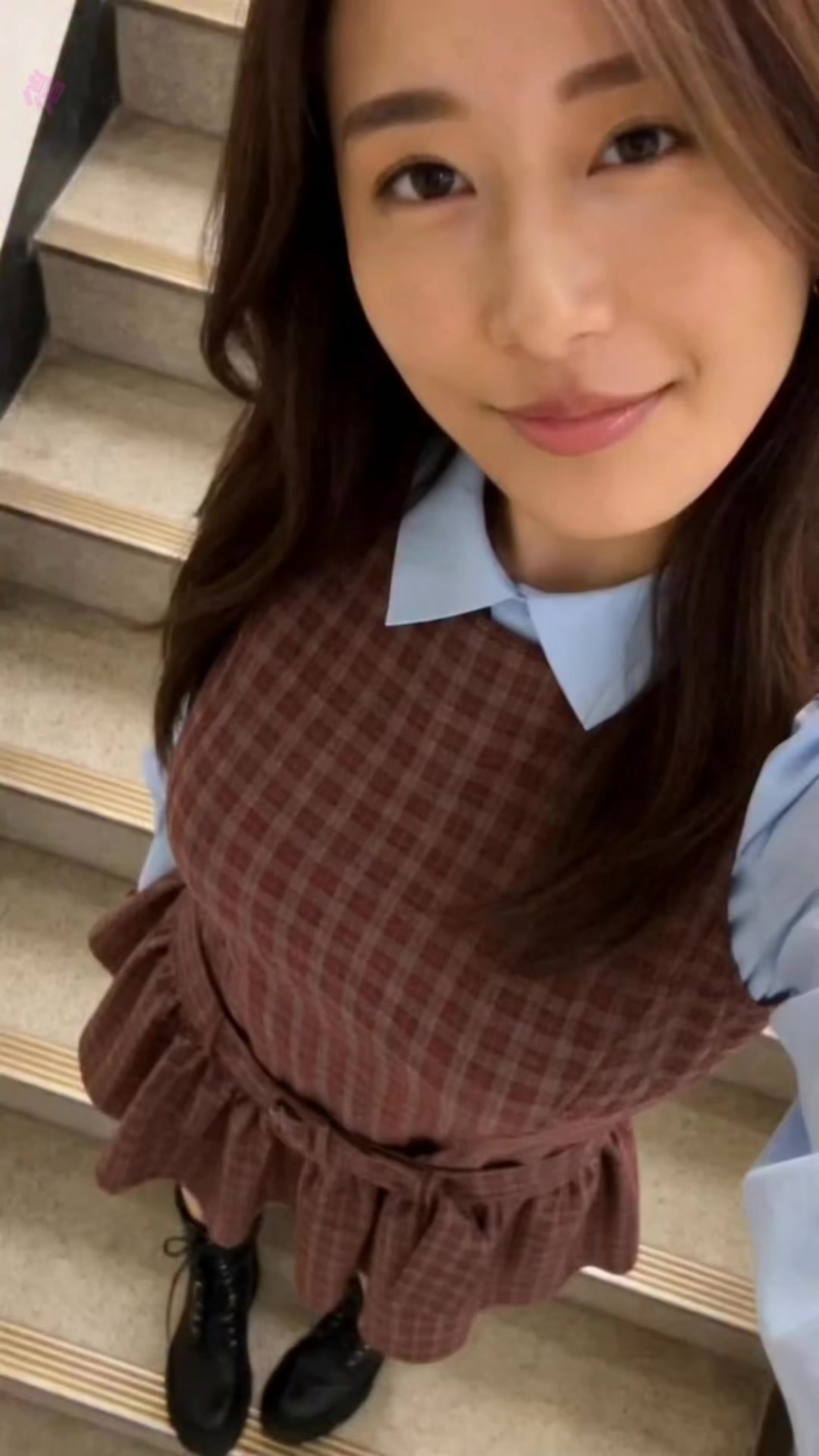 @笑いと目を