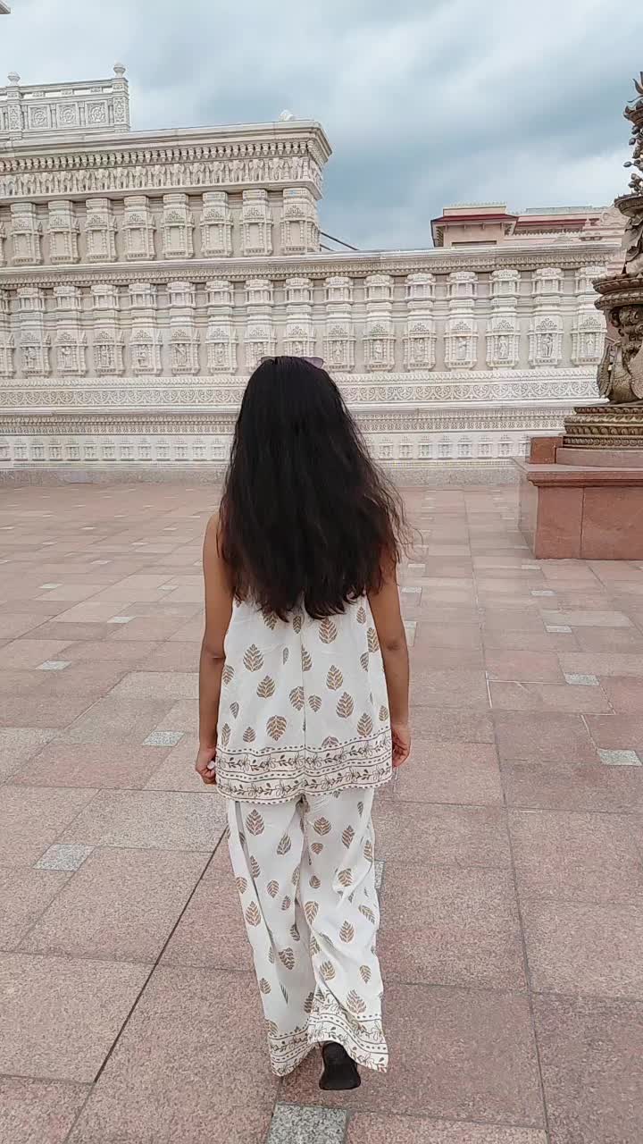 @Nisha Chaudhary🇳🇵🇺🇸