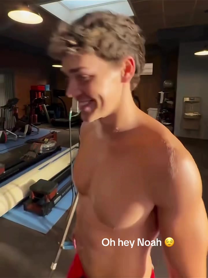 @Bella