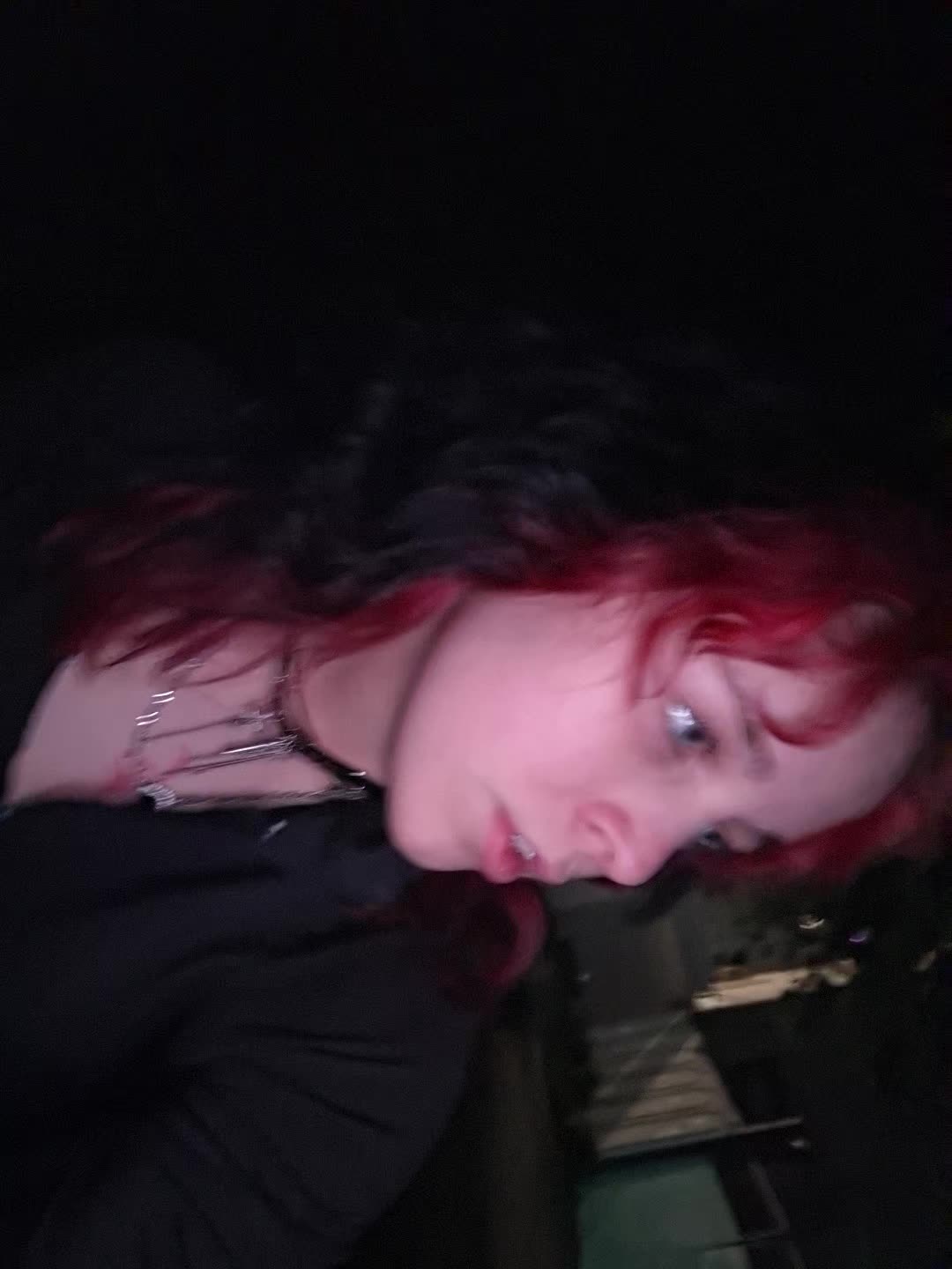 @...