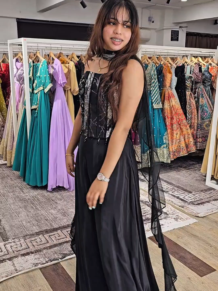 @Yaaraniz Collection