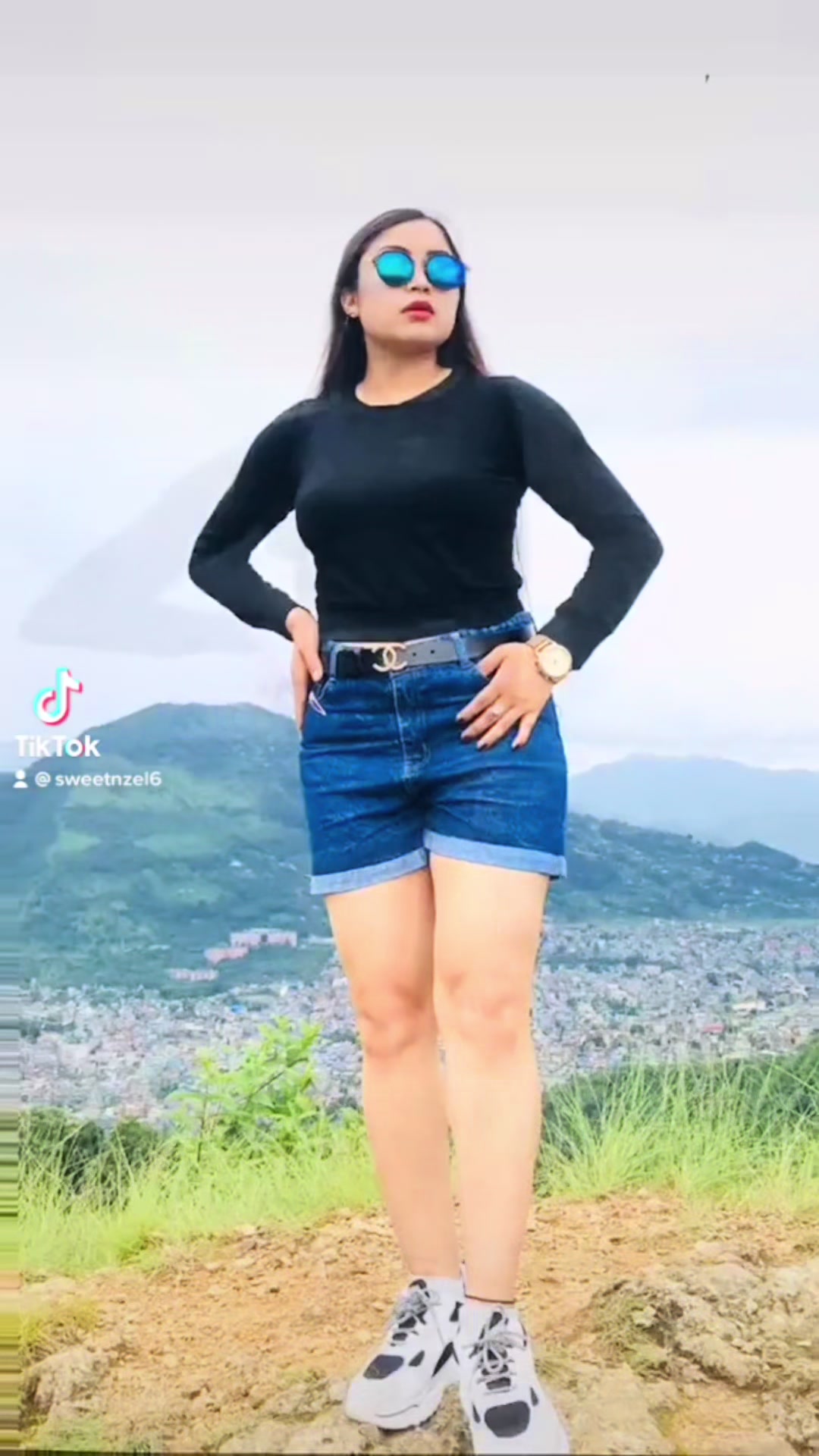 @Anuskamrit 👸&hearts;️🤴🏻🧿