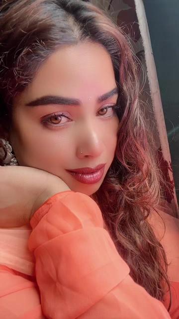 @Shreya🌒