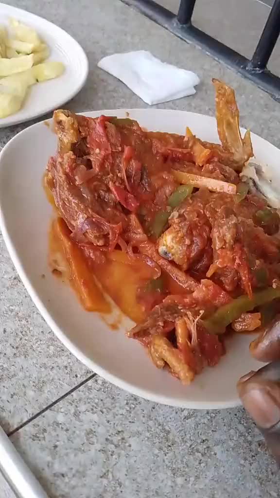 @eliudogalo (ja naam).