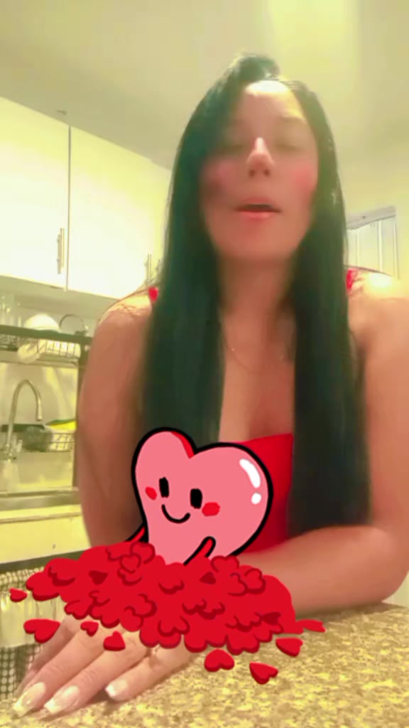 @Issa Vega