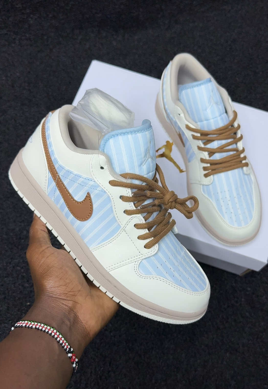 @NAIROBI SNEAKERS™️