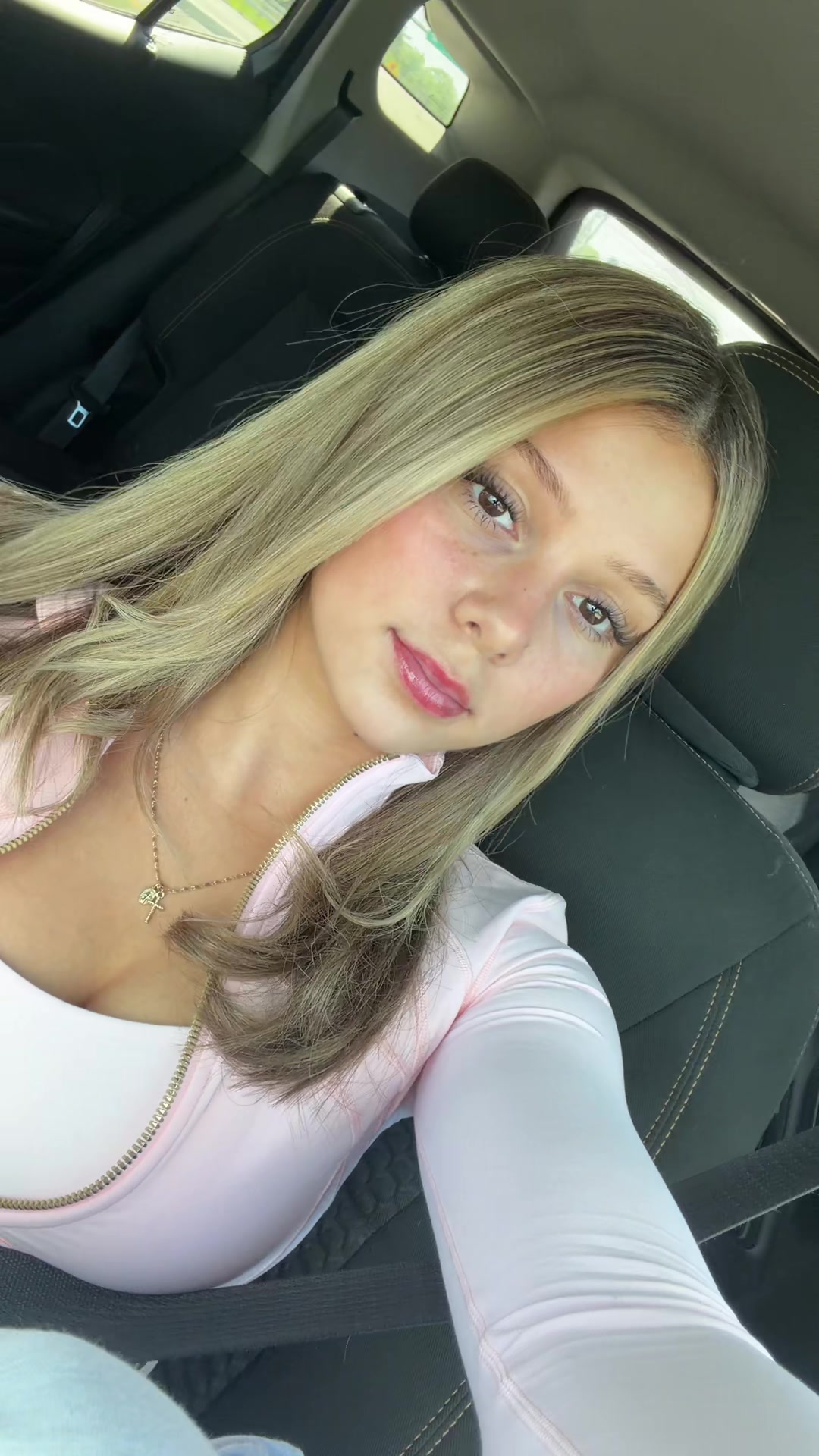 @aliyana🤍