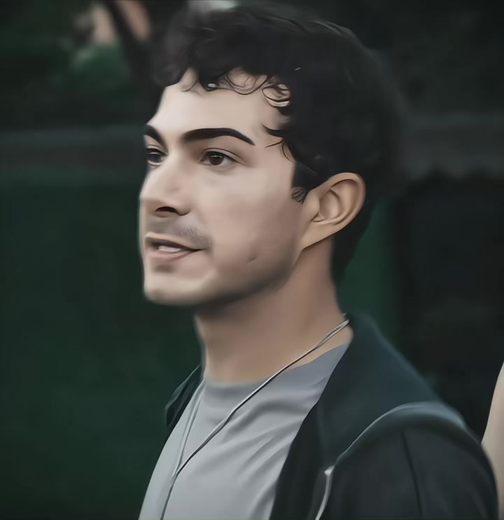 @𝓤𝔃𝓲
