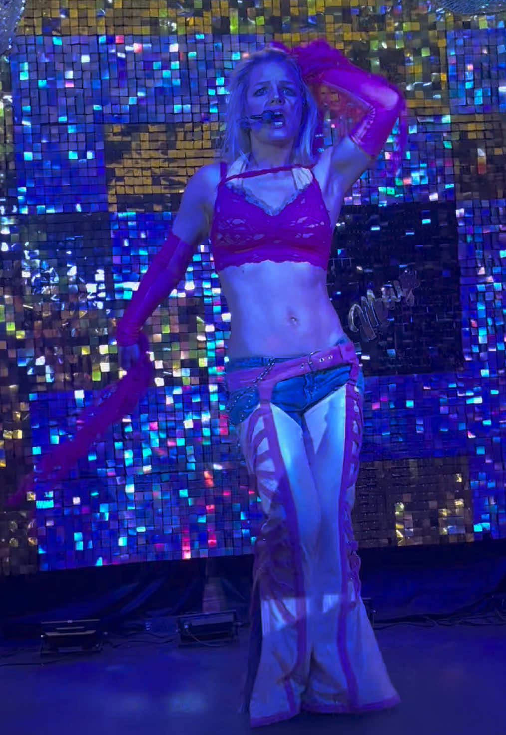 @AshleyxBritney