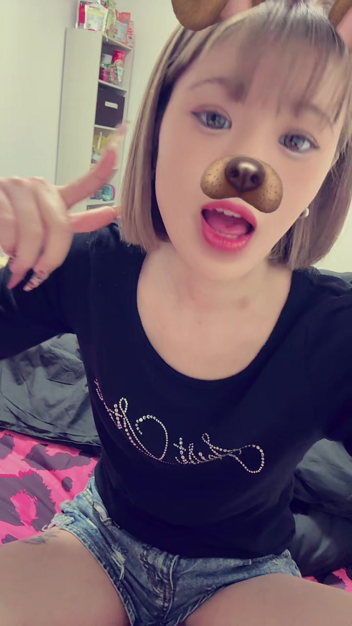 @ᑕᕼI🦋