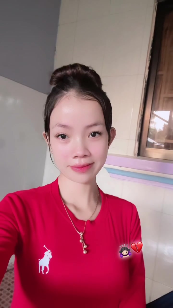 @R&yuml;-រី