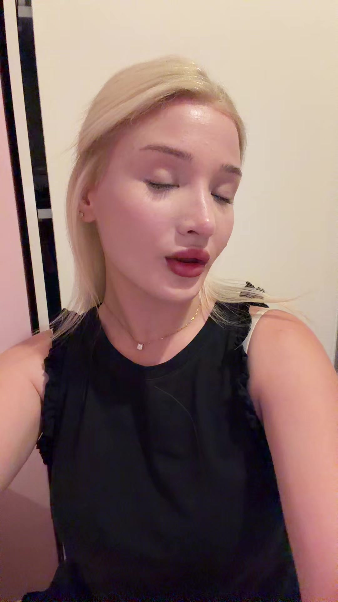 @𝑳𝑨𝑹𝑨 𝑵𝑨𝒁