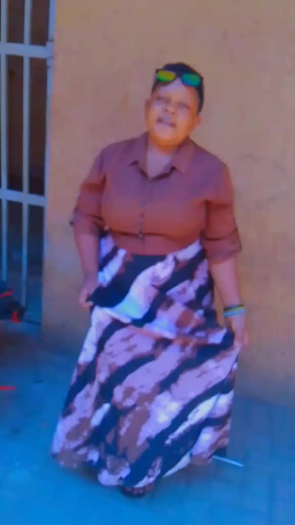 @amina 256