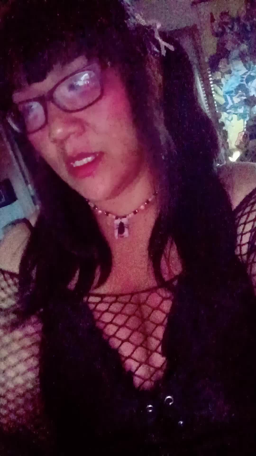 @hopelessrhia