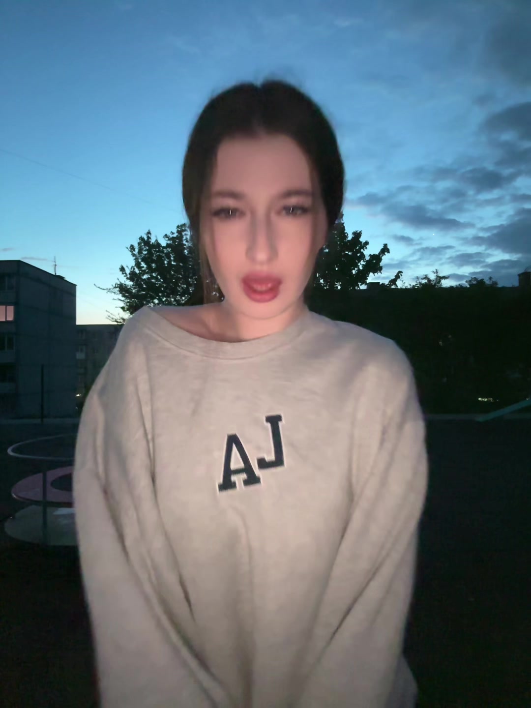 @skatril